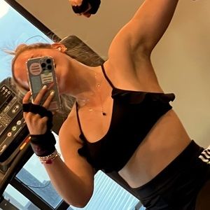 BEAUTIFUL Nike Sport Bra color black